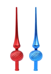 Dettaglio dei puntali per albero di Natale rossi e blu con spirale e finitura lucida