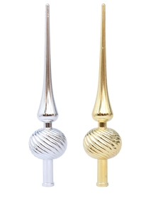 Dettaglio dei puntali per albero di Natale placcati oro e argento con trama a spirale