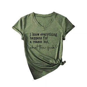 Damen V-Ausschnitt T-Shirt in Armeegrün mit Spruch für einen lässigen Sommer-Look