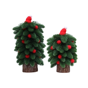 Lot de deux mini sapins de Noël artificiels avec bonnets rouges et socles en bois