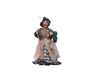 Detalle de muñeca de bruja de Halloween con sombrero puntiagudo, arpillera y escoba de madera