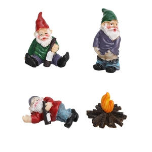 Funny 4-piece garden gnome set with campfire and miniature figurines for outdoor decor