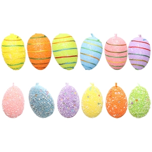 Set van 12 kleurrijke paaseieren met gestreept touw en glitterschuim als hangdecoratie