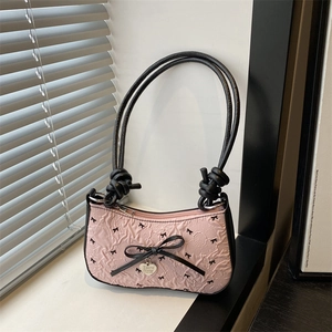 Pink pleated moon bag with black bows and heart pendant for 2025 summer fashion style