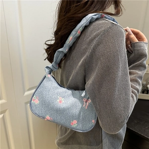 Sweet floral shoulder bag with pink roses, bow patterns and ruched straps for women