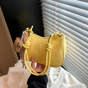 Dames PU Leer Kussen Hobo Tas Minimalistisch Effen Kleur Onderarm Schoudertas Met Geknoopte Riem En Beertje Hanger