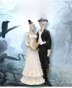 Detailed skeleton bride and groom figurine for Halloween gothic wedding party decor