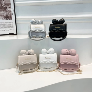 Mini sacs portés épaule en cinq couleurs avec chaîne métallique et grand nœud design