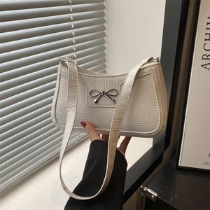 Women Underarm Shoulder Bag PU Leather Crocodile Pattern Metal Bow Decor French Retro Chic Zip Closure Commuter Handbag