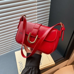 Women Glossy PU Leather Baguette Bag Retro French Style Underarm Shoulder Bag With Golden Horseshoe Buckle