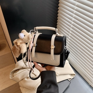 Vintage PU Leather Crossbody Bag Women Contrast Woven Small Square Bag Teddy Bear Charm Fashion Top Handle Satchel Bag