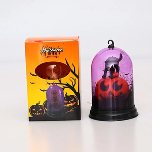 Linterna LED de Halloween con cúpula púrpura y caja de regalo con silueta de un gato negro