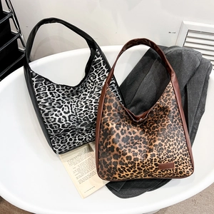 Chic leopard print hobo tote bags in brown and monochrome for stylish daily commuting