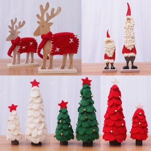 Set de adornos navideños creativos con Papá Noel de fieltro, renos y mini árboles