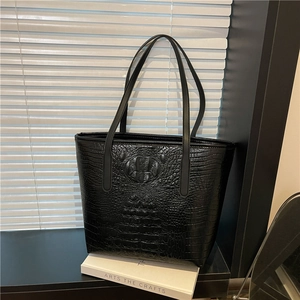 Women Large Capacity Alligator Pattern PU Leather Tote Bag Fashion Minimalist Shoulder Bag For Daily Commuting Office Use