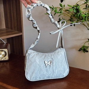 Women PU Leather Underarm Bag Ruched Shoulder Strap With Bow Tie Metal Butterfly Buckle Hobo Handbag French Vintage Style
