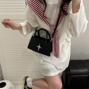 Chic black crocodile pattern handbag with silver star buckle for fashion women