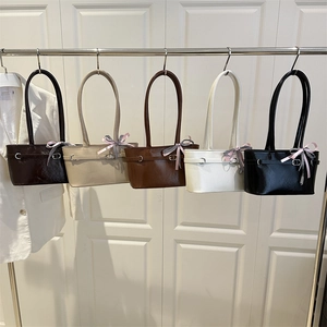 Large capacity leather tote bag collection in five colors with ribbon bow and metal buckle