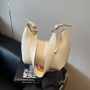 Women Fashion PU Leather Underarm Bag Minimalist Crescent Hobo Shoulder Bag With Adjustable Wide Strap Korean Dumpling Bag