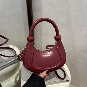 Minimalist PU Leather Crescent Bag For Women Fashion Letter Print Crossbody Bag Small Shoulder Handbag Daily Commuting Purse