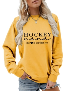 Details des gelben Hockey Nana My Sweatshirts mit Rundhalsausschnitt und Textdruck