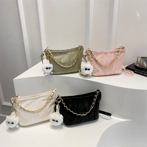 Minimalist pleated shoulder bags with gold chain straps and plush charms in four colors