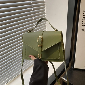 Trendy PU Leather Square Handbag For Women Gold Horse Shoe Buckle Flap Crossbody Bag With Adjustable Shoulder Strap Daily Satchel