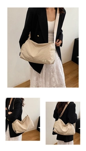 Vues détaillées du sac bandoulière en nylon beige clair avec large sangle réglable