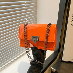 Women Solid Color Patent Leather Chain Crossbody Bag Urban Minimalist Small Square Shoulder Bag With Metal Lock For Daily Fashion