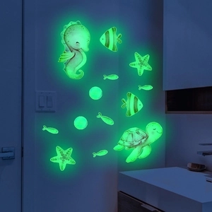 Luminous marine animal wall stickers glowing in the dark with sea turtle and seahorse