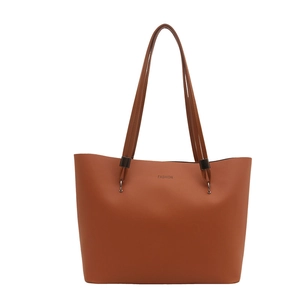 Sac fourre-tout marron caramel minimaliste avec imprimé fashion et longues lanières