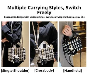 Viste dettagliate di una borsa in tweed bianco e nero in stile tracolla e borsa a mano