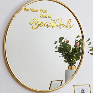 Sticker mural miroir 3D doré avec citation 'Be Your Own Kind of Beautiful' et cadre rond