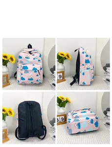 Vues détaillées du sac à dos dinosaure avec motifs nuages bleus et oursons