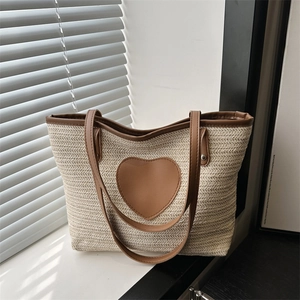 Sac Fourre-Tout Décontracté En Paille Tissée Pour Femmes Avec Grand Écusson En Cœur Sac À Bandoulière À Poignée En Cœur