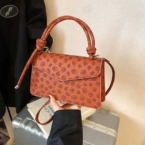 Borsa a Tracolla da Donna in Pelle PU con Goffratura a Quadrifoglio Borsa a Mano Vintage con Patta e Manico Superiore