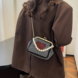 Sparkly rhinestone heart shoulder bag with pearl handle and metal chain for women