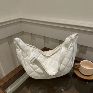 Quilted Hobo Bag Large Capacity Half Moon Crossbody Shoulder Bag Solid Color Minimalist For Women Urban Casual