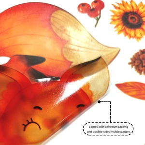 Détail d'autocollant de fenêtre d'automne double face avec renard et motifs de tournesol
