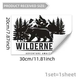 Dettaglio adesivo per finestre con silhouette nera e design orso e foresta selvaggia