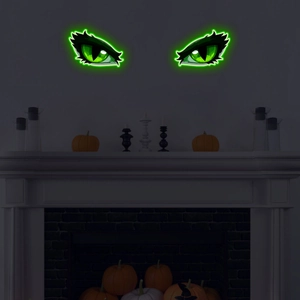 Adesivi murali occhi neon verdi luminosi per decorazione di Halloween in una stanza buia