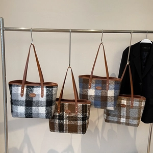 Chic plaid wool tote bags in four colors with leather straps for autumn winter
