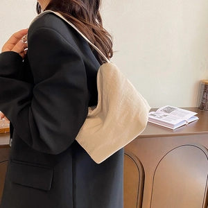 Sac hobo beige plissé pour femme, sac à bandoulière minimaliste style nuage pour le quotidien