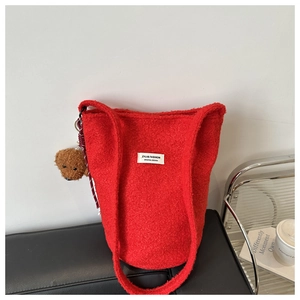 Large Capacity Teddy Fleece Bucket Bag For Women Winter Plush Cylindrical Shoulder Crossbody Bag With Cute Bear Pendant