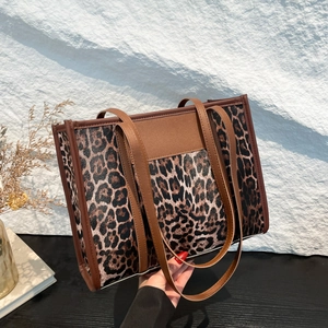 Fashion Leopard Print Tote Bag Women PU Leather Large Capacity Vintage Splicing Commuter Shoulder Bag Daily Handbag Gift