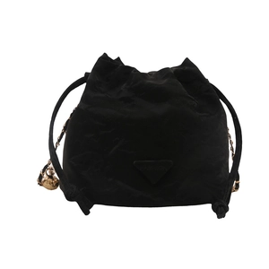 Fashionable black pleated chain bucket bag with gold strap for women in Korean style