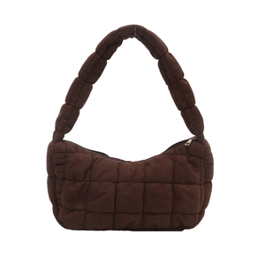 Sac bandoulière nuage matelassé marron caramel avec design élégant à carreaux