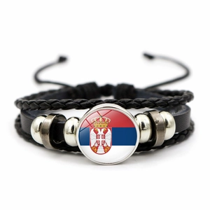 Pulsera de cuero trenzado con bandera de Serbia y cierre de cordón ajustable
