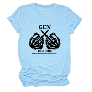Hellblaues Gen X T-Shirt mit Totenkopf-Geste und Aufdruck für Damen mit Rundhalsausschnitt