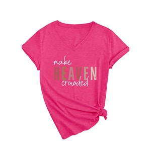 T-shirt rose vif col en V avec texte imprimé et détail de nœud sur le côté